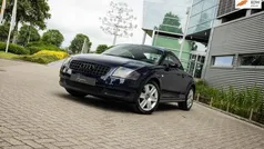 Blauw, metallic lak Gebruikt 2004 Audi TT Design Coupé | € 5.450 (Super prijs)
