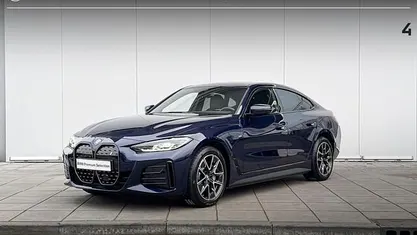 Blauw Gebruikt 2024 BMW i4 Executive Sedan | € 43.900 (Goede deal)
