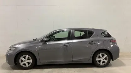 Grijs Gebruikt 2012 Lexus CT200h Hatchback | € 10.888 (Eerlijke prijs)
