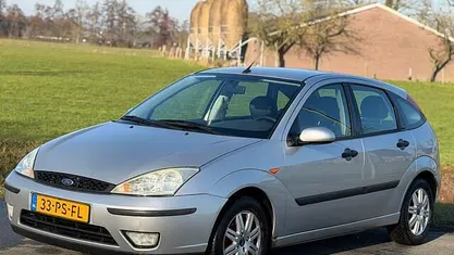 Occasion 2004 Ford Focus Futura Hatchback | € 1.399 (Eerlijke prijs)