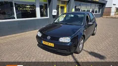 Blauw Gebruikt 2001 VW Golf IV Highline Hatchback | € 1.740 (Goede deal)