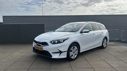Occasion Kia Ceed 2023 Hatchback