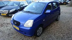 Blauw (metallic) Gebruikt 2005 Kia Picanto Hatchback | € 1.295 (Eerlijke prijs)