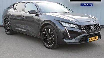 Zwart, metallic lak Occasion 2023 Peugeot 408 Allure Sedan | € 28.895 (Eerlijke prijs)