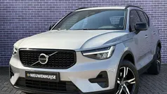 Grijs Gebruikt 2024 Volvo XC40 Plus SUV | € 42.899 (Eerlijke prijs)