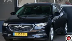 Blauw, metallic lak Gebruikt 2020 Opel Insignia Business Stationwagen | € 18.950 (Eerlijke prijs)