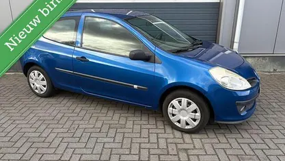 Occasion Renault Clio II 75 PK (55 kW) 2008 Hatchback