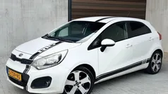 Wit Gebruikt 2013 Kia Rio Hatchback | € 5.995 (Goede deal)