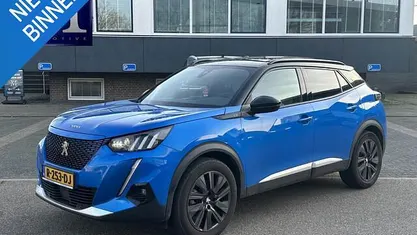 Blauw Occasion 2022 Peugeot e-2008 GT SUV | € 19.440 (Eerlijke prijs)
