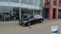Zwart Gebruikt 2022 Mercedes 180 AMG line Sedan | € 39.999 (Eerlijke prijs)