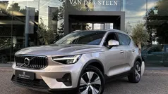 Beige Gebruikt 2023 Volvo XC40 Core SUV | € 34.545 (Goede deal)