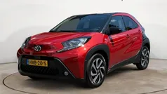 Rood Gebruikt 2024 Toyota Aygo Play Hatchback | € 19.190 (Eerlijke prijs)