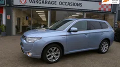 Blauw Gebruikt 2014 Mitsubishi Outlander P-HEV Instyle SUV | € 10.950 (Eerlijke prijs)