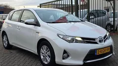 Wit Gebruikt 2013 Toyota Auris Hatchback | € 9.999 (Eerlijke prijs)