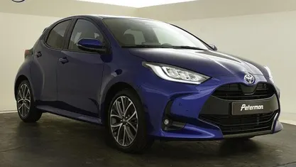 Occasion Toyota Yaris Executive 131 PK (96 kW) 2024 Blauw Hatchback