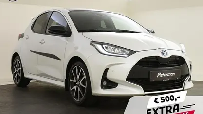 Wit Occasion 2022 Toyota Yaris Hybrid Executive Hatchback | € 19.899 (Eerlijke prijs)
