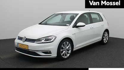 Gebruikt 2019 VW Golf VII Highline Hatchback | € 17.400 (Super prijs)