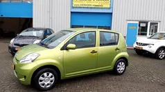 Groen Gebruikt 2009 Daihatsu Sirion Hatchback | € 2.745 (Eerlijke prijs)