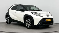 Wit Gebruikt 2024 Toyota Aygo Pulse Hatchback | € 19.499 (Eerlijke prijs)