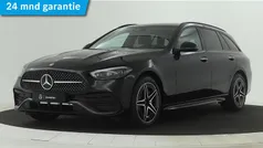 Zwart (metallic) Gebruikt 2024 Mercedes C300 AMG line Stationwagen | € 44.950 (Eerlijke prijs)