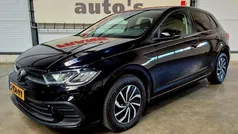 Zwart Gebruikt 2023 VW Polo Life Hatchback | € 19.750 (Goede deal)