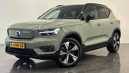 Groen Occasion 2020 Volvo XC40 R-Design SUV | € 25.895 (Eerlijke prijs)