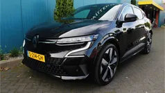 Gebruikt 2023 Renault Mégane Iconic Hatchback | € 29.850 (Eerlijke prijs)