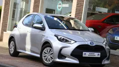 Gebruikt 2021 Toyota Yaris Hybrid Active Hatchback | € 17.450 (Eerlijke prijs)