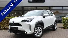 Wit Gebruikt 2024 Toyota Yaris Cross SUV | € 29.950 (Eerlijke prijs)