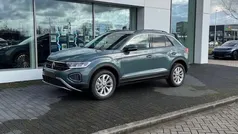 Blauw Nieuw 2024 VW T-Roc Edition SUV | € 43.125 (Eerlijke prijs)