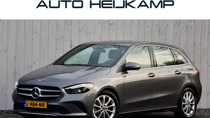 Grijs Gebruikt 2021 Mercedes B250 Premium MPV | € 27.950 (Goede deal)