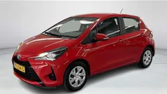 Rood Gebruikt 2018 Toyota Yaris Hybrid Active Hatchback | € 15.900 (Eerlijke prijs)