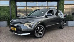 Grijs Gebruikt 2022 Kia Niro SUV | € 29.950 (Eerlijke prijs)