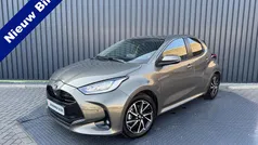 Gebruikt 2022 Toyota Yaris Hybrid Hatchback | € 21.950 (Eerlijke prijs)