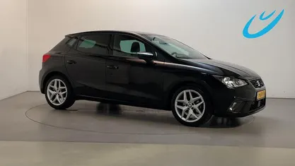 Zwart Gebruikt 2020 Seat Ibiza Business Hatchback | € 15.400 (Eerlijke prijs)