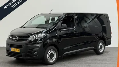 Zwart Occasion 2023 Opel Vivaro Edition MPV | € 35.890 (Eerlijke prijs)