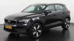 Zwart Gebruikt 2023 Volvo XC40 Plus SUV | € 37.690 (Eerlijke prijs)