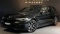 Zwart Gebruikt 2022 BMW 530e Executive Stationwagen | € 43.990 (Eerlijke prijs)
