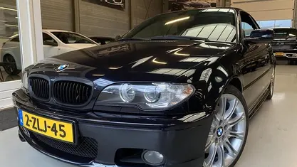 Zwart Gebruikt 2003 BMW 330 Executive Cabriolet | € 11.450 (Eerlijke prijs)