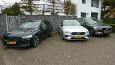 Gebruikt 2020 Volvo S60 R-Design Sedan | € 24.850 (Eerlijke prijs)