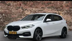 Wit Gebruikt 2020 BMW 118 Executive Hatchback | € 20.445 (Eerlijke prijs)