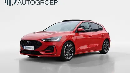 Rood Gebruikt 2024 Ford Focus ST-Line X Hatchback | € 27.245 (Eerlijke prijs)