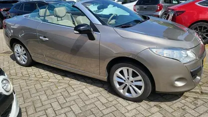 Bruin Gebruikt 2012 Renault Mégane Cabriolet Dynamique Cabriolet | € 4.950 (Super prijs)