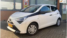 Wit Gebruikt 2020 Toyota Aygo Hatchback | € 9.999 (Eerlijke prijs)