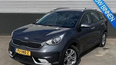 Grijs Gebruikt 2017 Kia Niro First Edition SUV | € 15.399 (Eerlijke prijs)