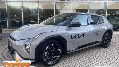 Grijs Occasion 2025 Kia EV4 GT Hatchback | € 49.595 (Eerlijke prijs)