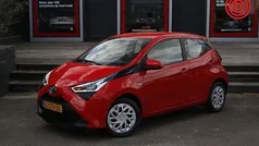 Rood Gebruikt 2019 Toyota Aygo X-play Hatchback | € 10.750 (Eerlijke prijs)