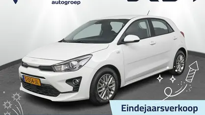 Wit Gebruikt 2023 Kia Rio Hatchback | € 18.450 (Eerlijke prijs)