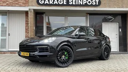 Zwart (metallic) Gebruikt 2020 Porsche Cayenne Sport SUV | € 57.950 (Super prijs)