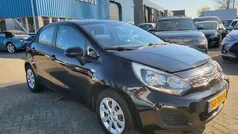 Zwart Gebruikt 2012 Kia Rio Comfort Hatchback | € 2.850 (Super prijs)